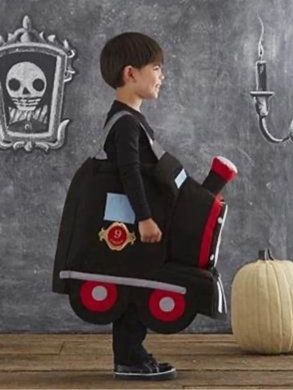 Pottery Barn Kids - train costume